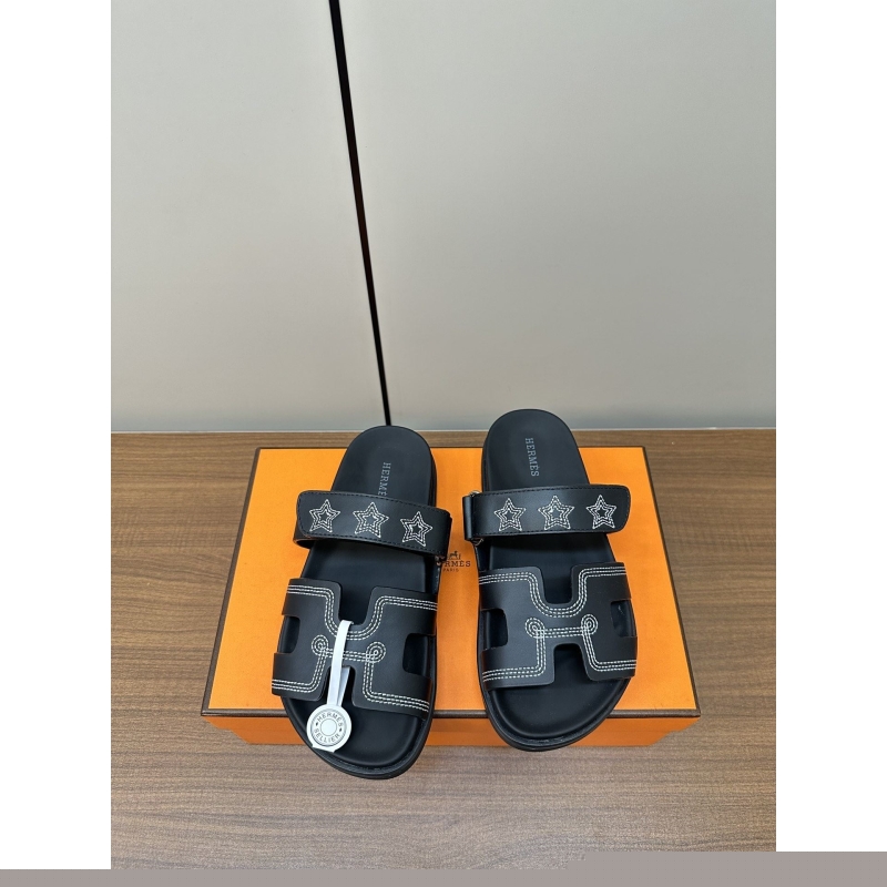 H**mes slippers